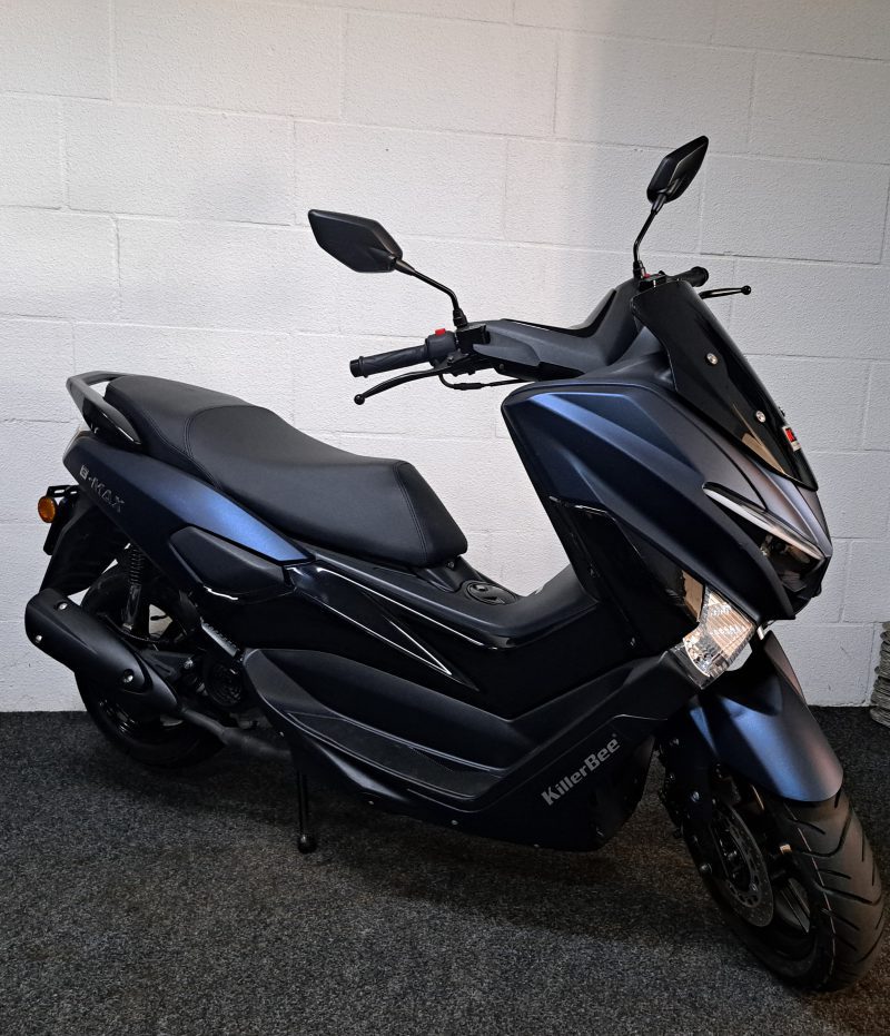 Zwarte Killerbee B-Max bromscooter - Afbeelding 7
