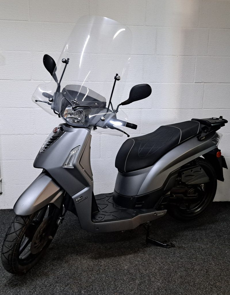 Mat grijze Kymco People S bromscooter