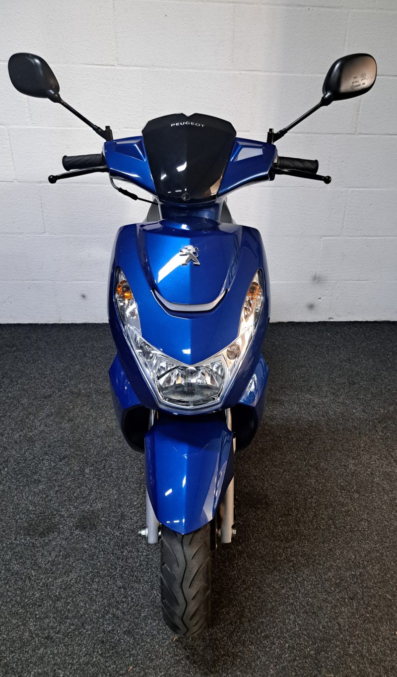 Blauwe Peugeot Kisbee bromscooter - Afbeelding 5