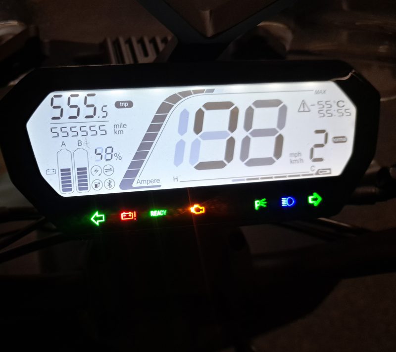 Zwarte Super Soco CPX elektrische scooter - Afbeelding 8