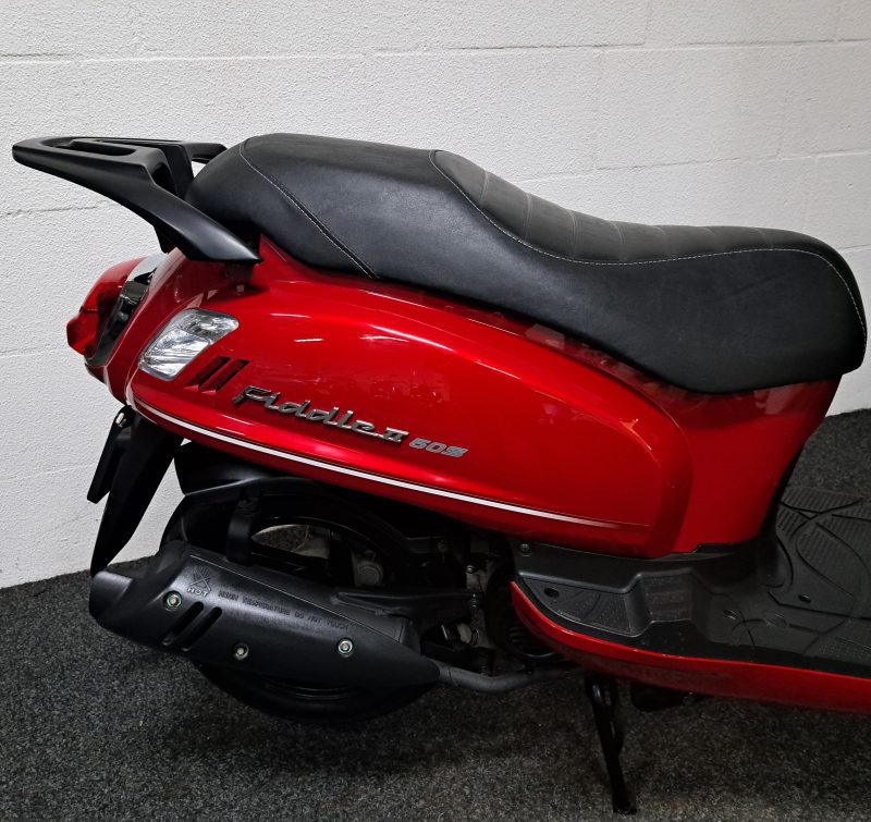 Rode Sym Fiddle II bromscooter - Afbeelding 10
