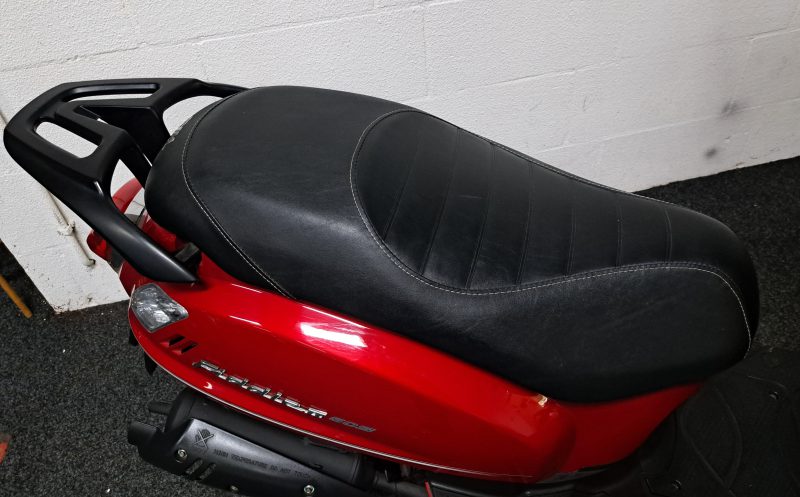 Rode Sym Fiddle II bromscooter - Afbeelding 12