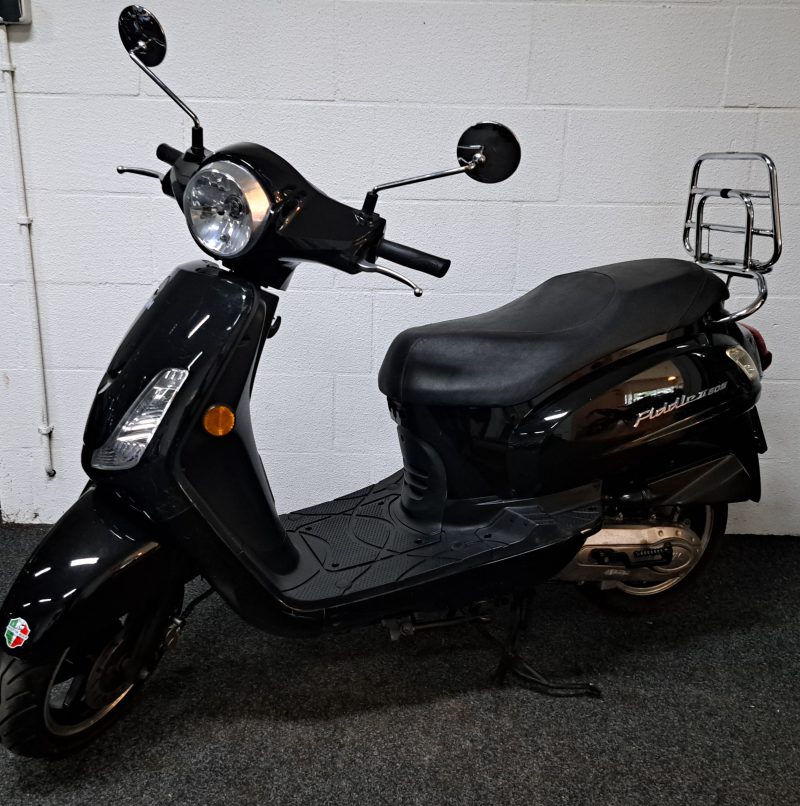Sym Fiddle II zwarte bromscooter