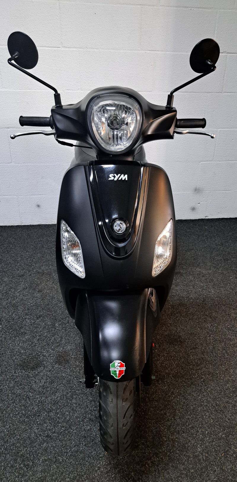 Zwarte Sym Fiddle III bromscooter - Afbeelding 6