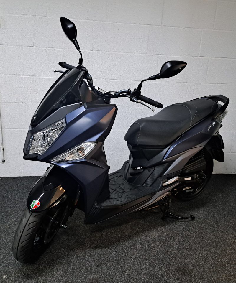 Sym Jet 14 bromscooter in de kleur Submarine Blue