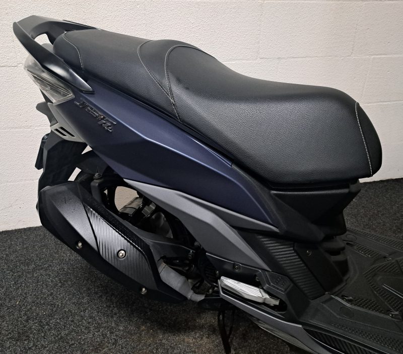 Sym Jet 14 bromscooter in de kleur Submarine Blue - Afbeelding 12