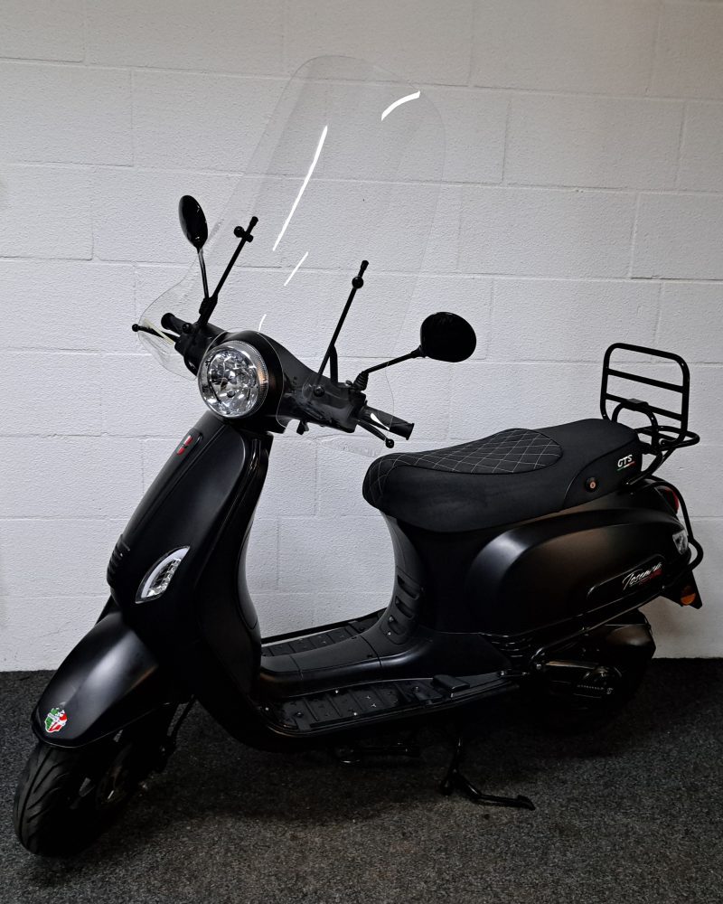 GTS Toscana Dynamic mat zwarte bromscooter
