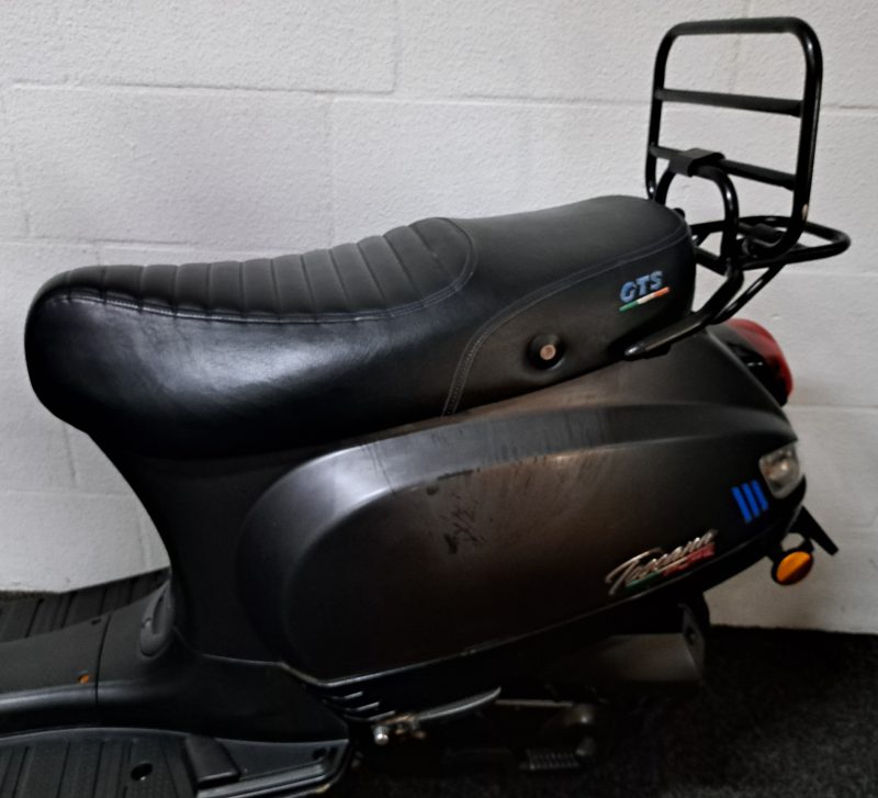 GTS Toscana Pure antraciet kleurige bromscooter - Afbeelding 2