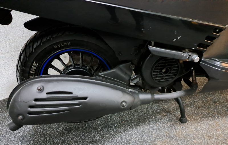 GTS Toscana Pure antraciet kleurige bromscooter - Afbeelding 7