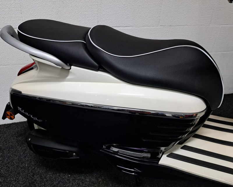 Peugeot Django bromscooter crème kleurig - Afbeelding 10