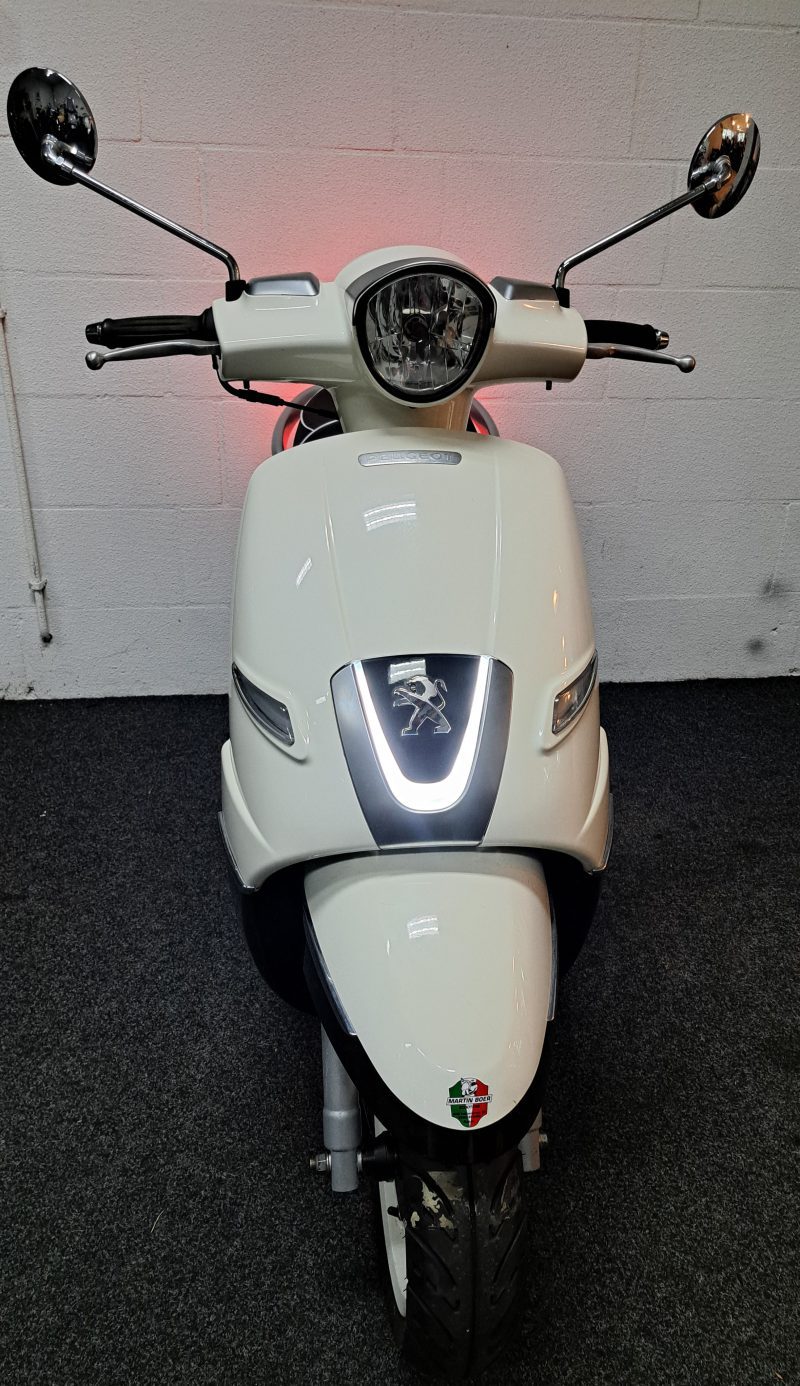 Peugeot Django bromscooter crème kleurig - Afbeelding 8