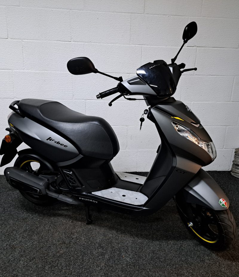 Peugeot Kisbee mat grijze bromscooter - Afbeelding 7