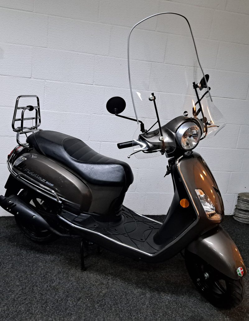 Antraciet kleurige Sym Fiddle II bromscooter - Afbeelding 8