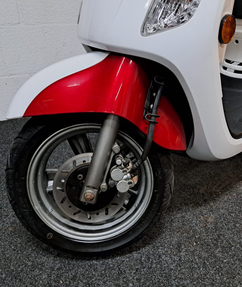 Sym Fiddle III rood/witte bromscooter - Afbeelding 8