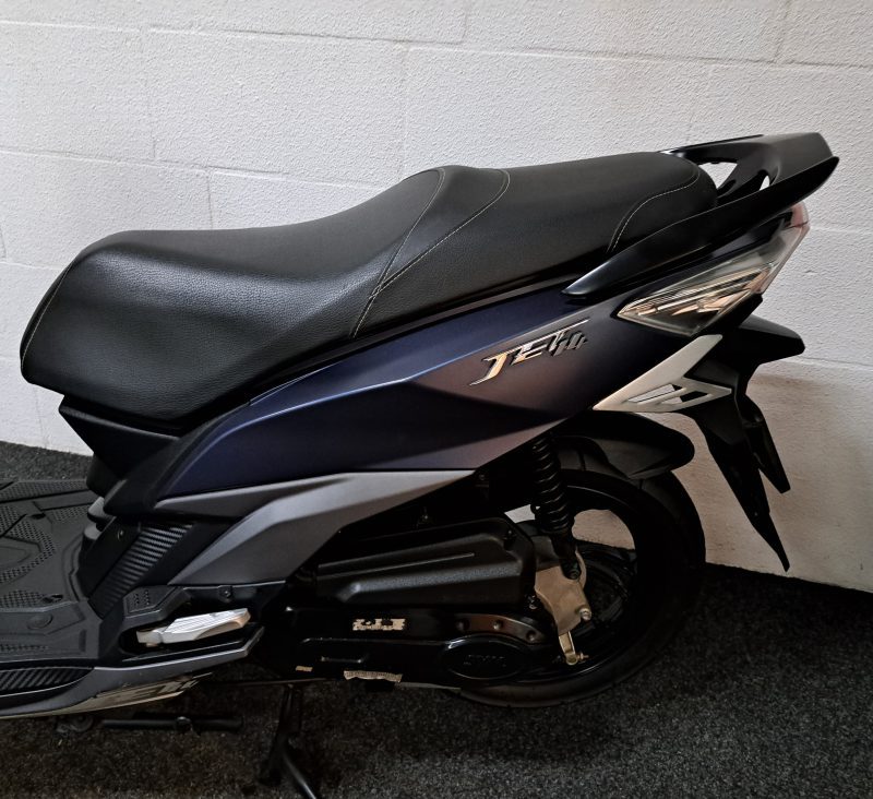 Blauwe Sym Jet 14 bromscooter - Afbeelding 2