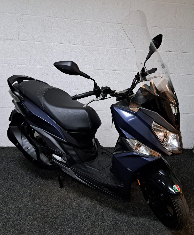 Blauwe Sym Jet 14 bromscooter - Afbeelding 8