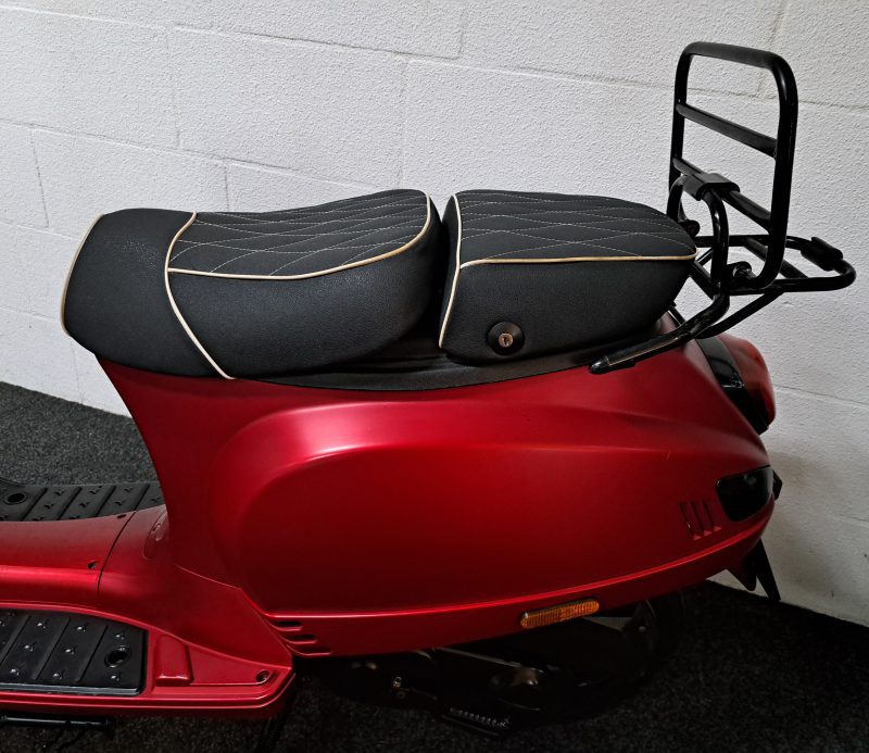 Znen mat rode bromscooter - Afbeelding 2