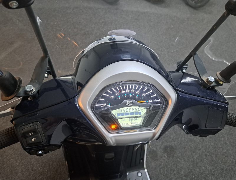 Blauwe Kymco Like bromscooter - Afbeelding 5