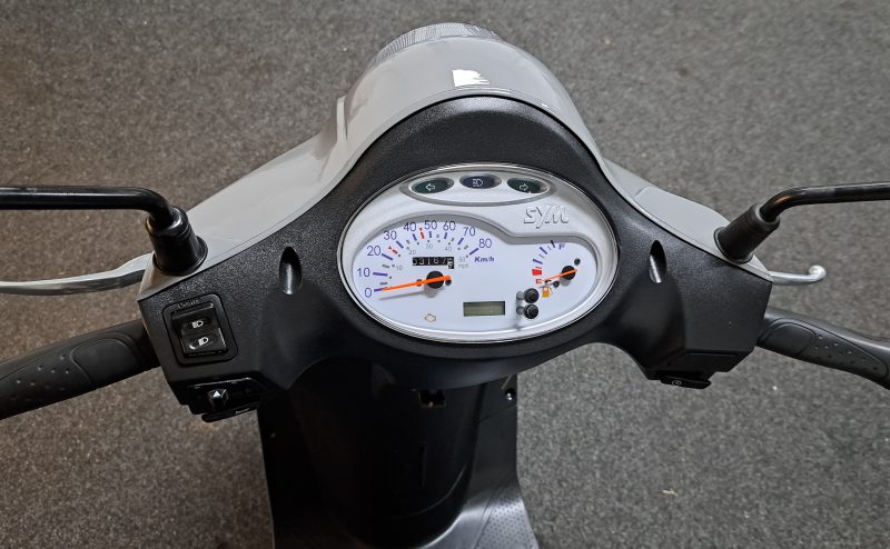 Sym Fiddle II bromscooter, Nardo Grey - Afbeelding 4