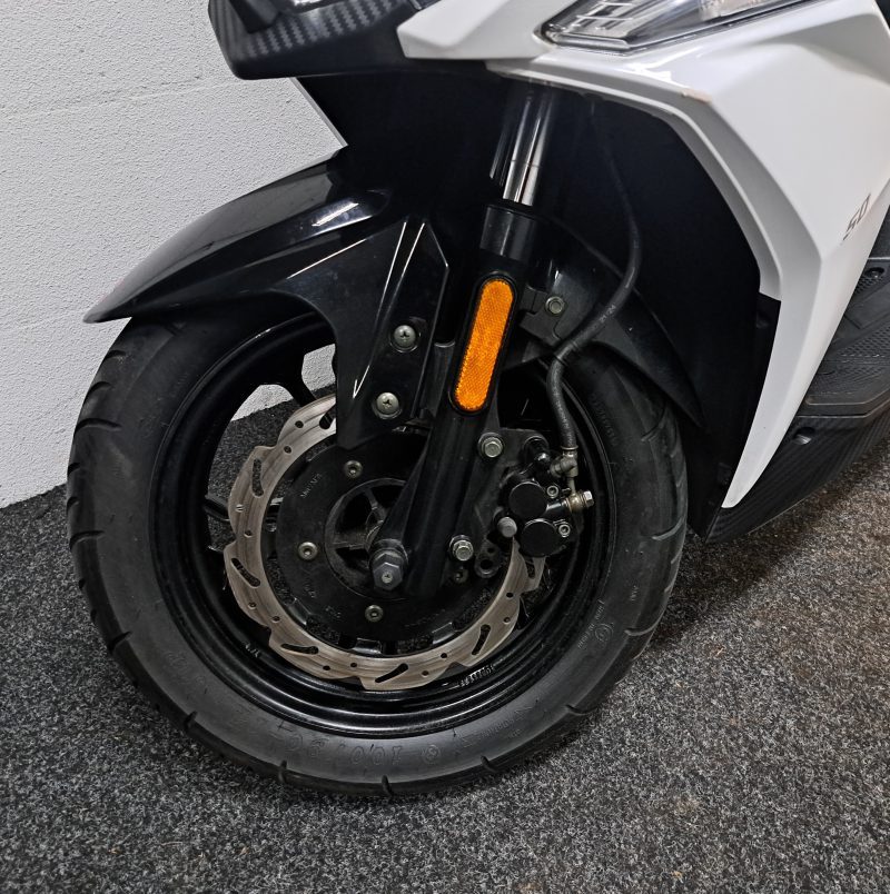 Sym Jet 14 witte bromscooter - Afbeelding 3