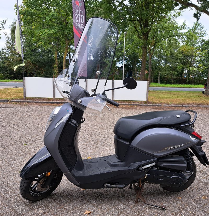 Sym Mio mat antaciet kleurige snorscooter