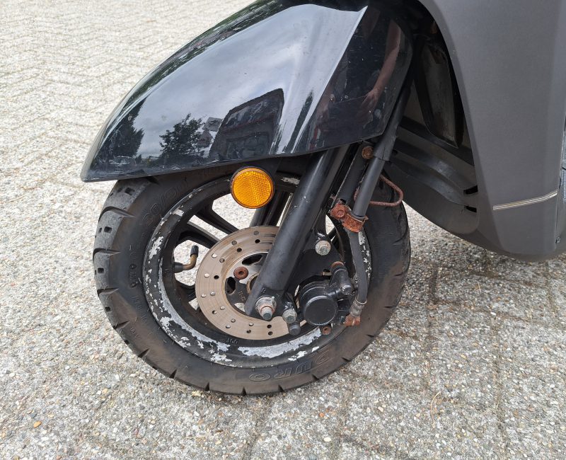 Sym Mio mat antaciet kleurige snorscooter - Afbeelding 3