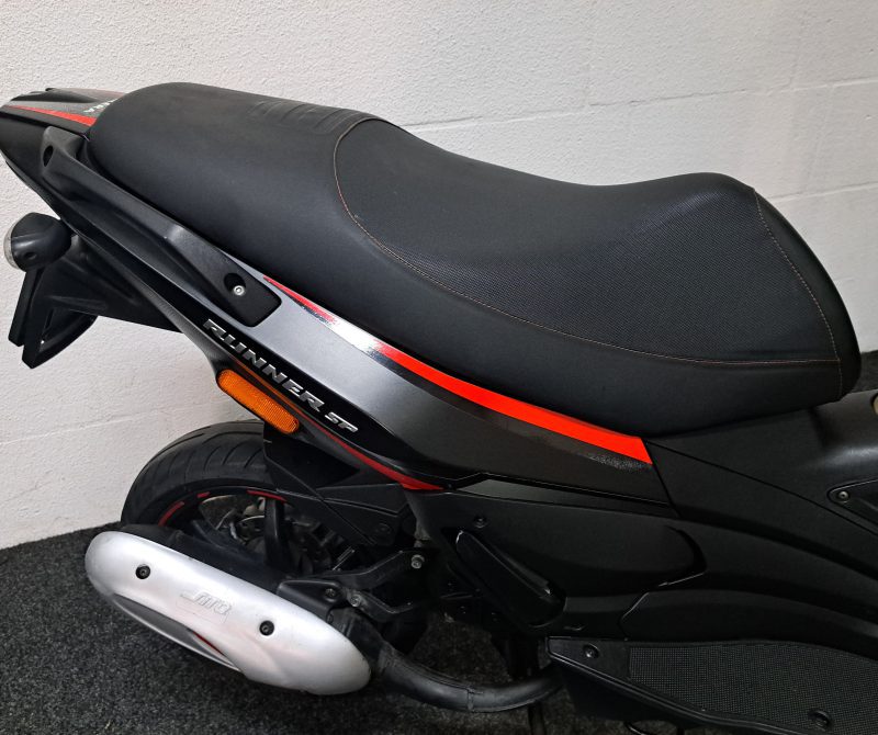Gilera Runner SP bromscooter - Afbeelding 9