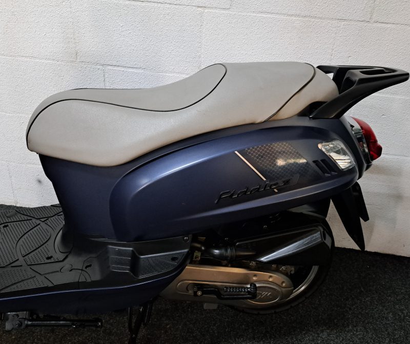 Sym Fiddle II mat blauwe snorscooter - Afbeelding 3