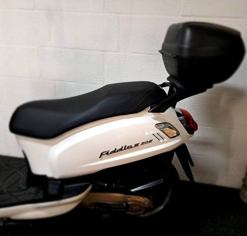 Witte Sym Fiddle II bromscooter - Afbeelding 6