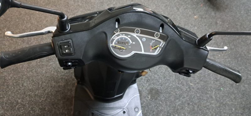 Sym Orbit II zwarte bromscooter - Afbeelding 5