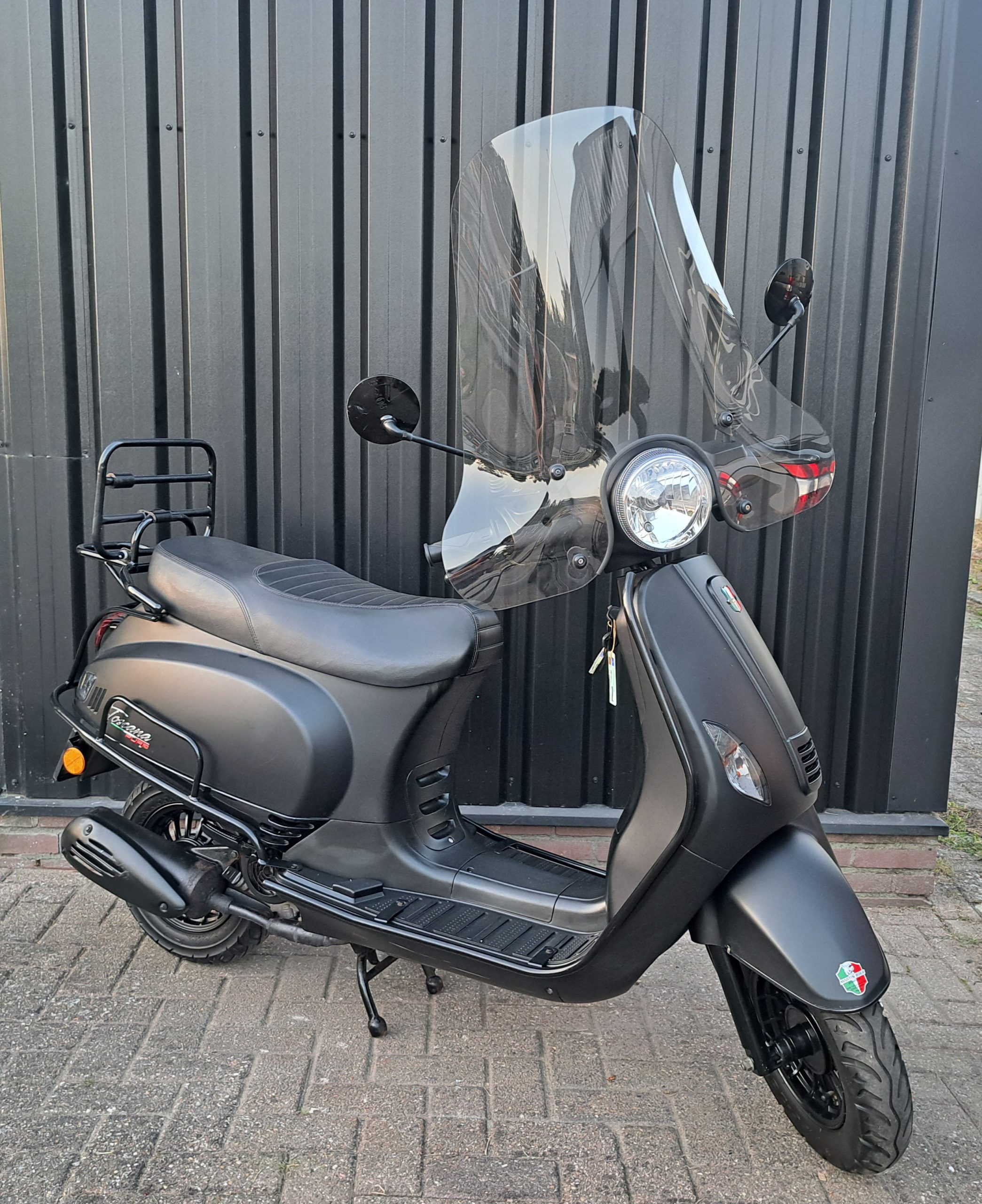 GTS Toscana Pure mat zwarte bromscooter - Afbeelding 5