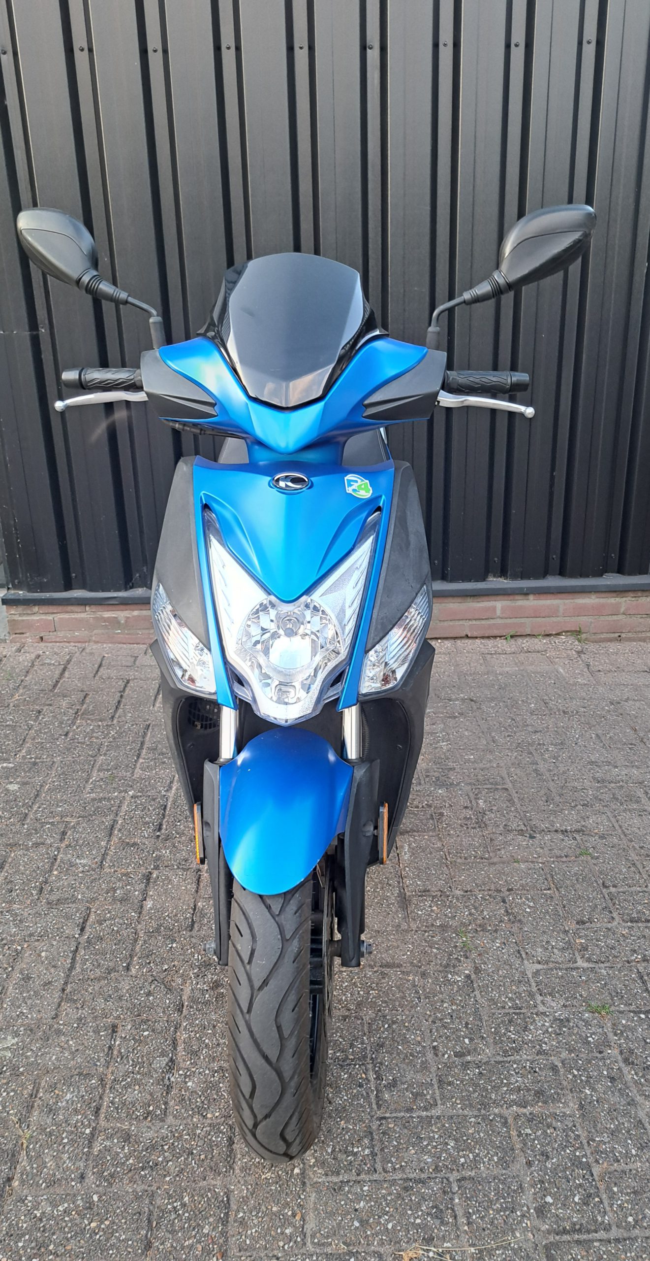 Blauwe Kymco Agility 16 bromscooter - Afbeelding 6