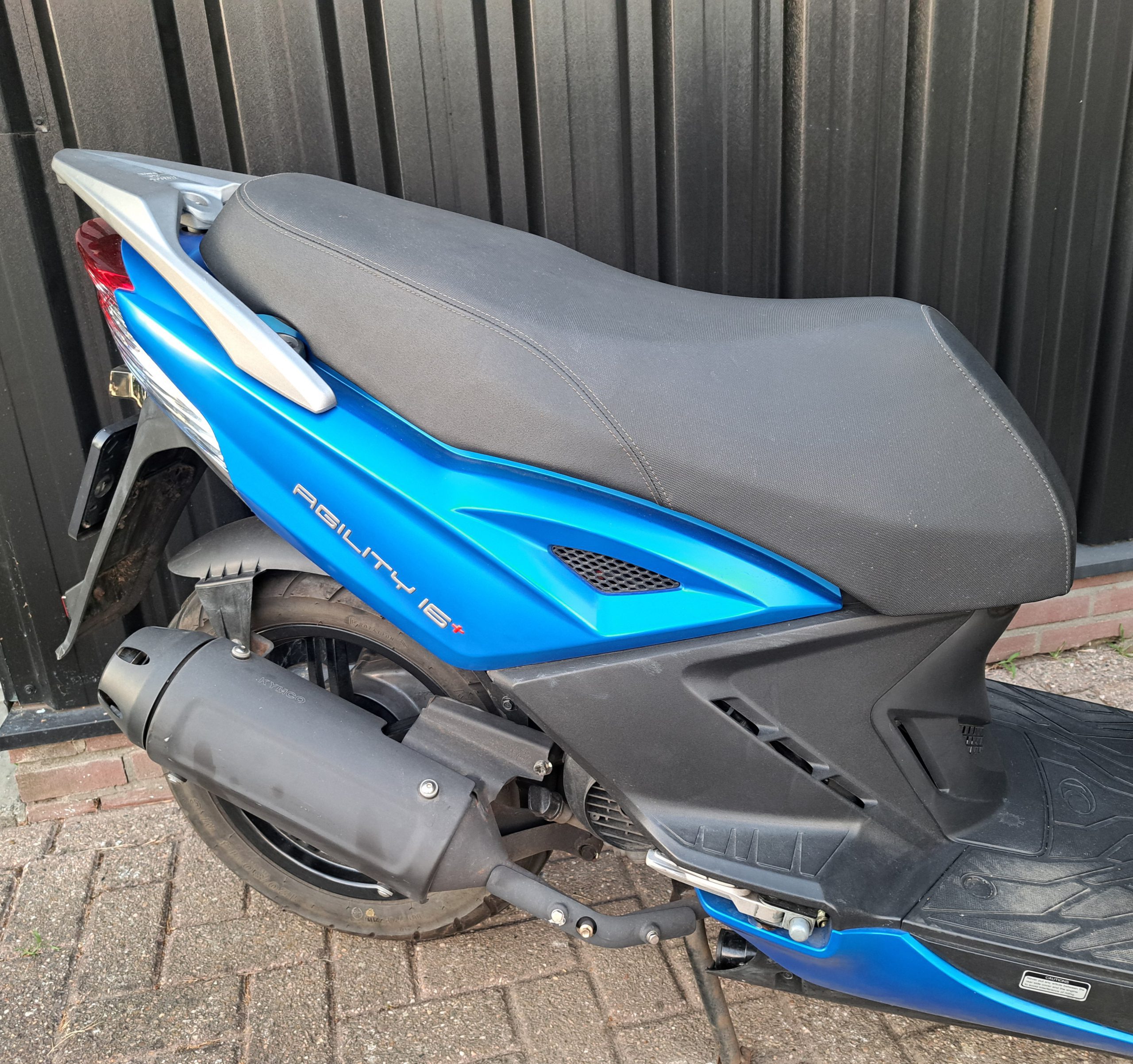 Blauwe Kymco Agility 16 bromscooter - Afbeelding 8