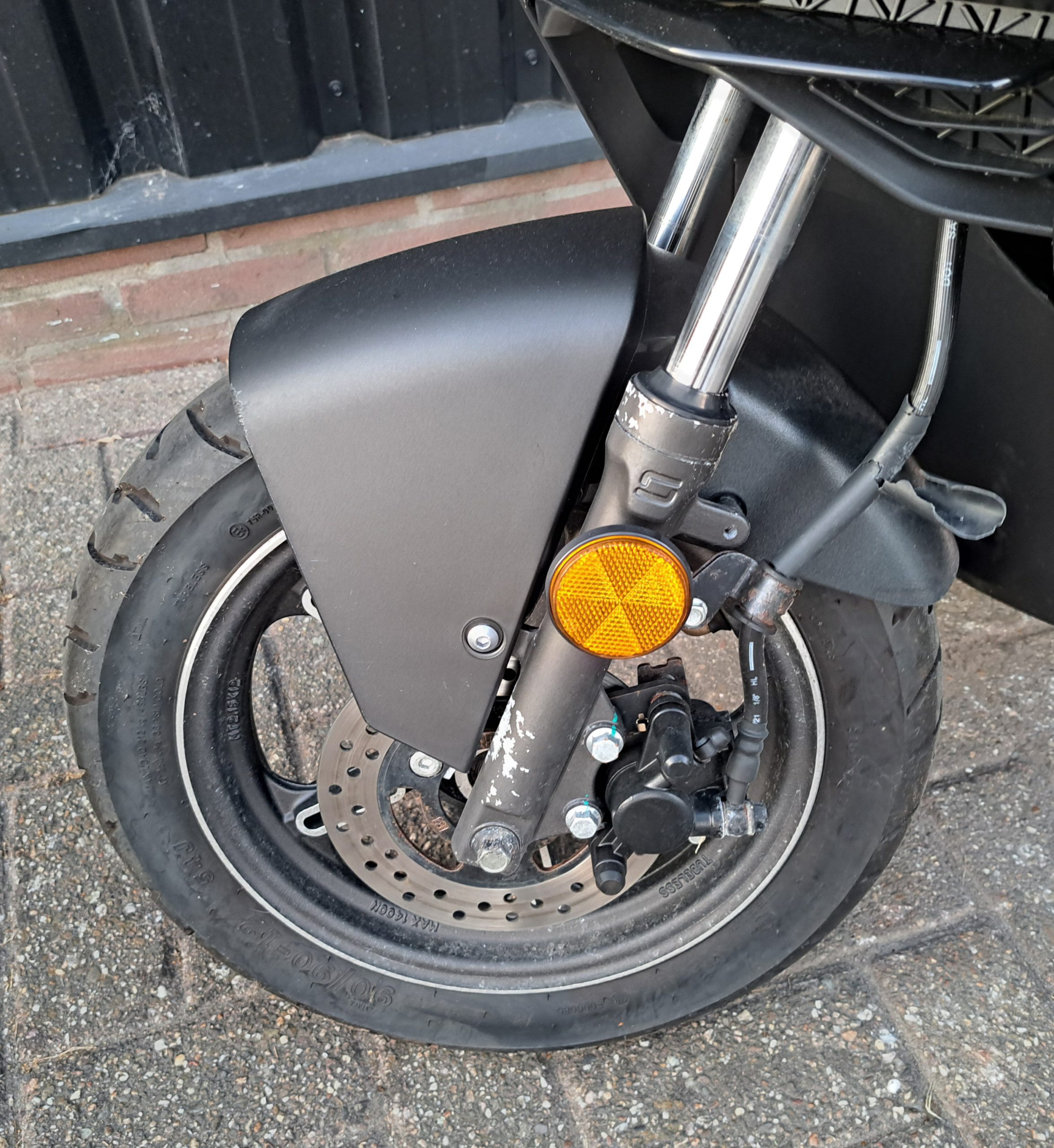 Super Soco Cux elektrische snorscooter Charcoal Grey - Afbeelding 2