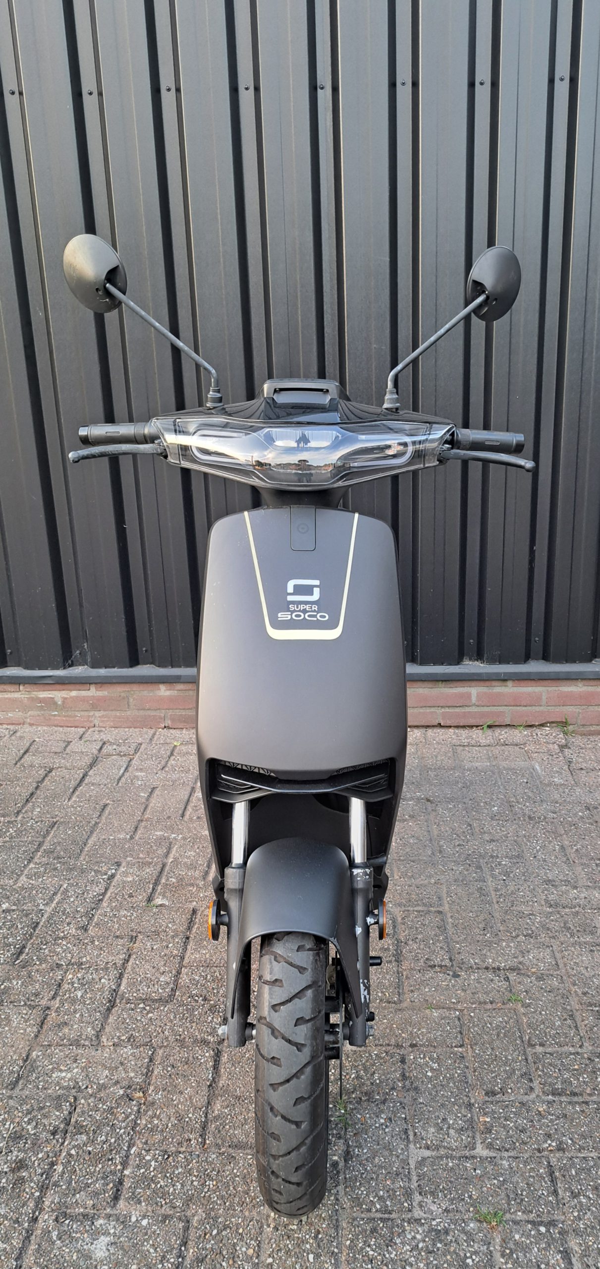 Super Soco Cux elektrische snorscooter Charcoal Grey - Afbeelding 9