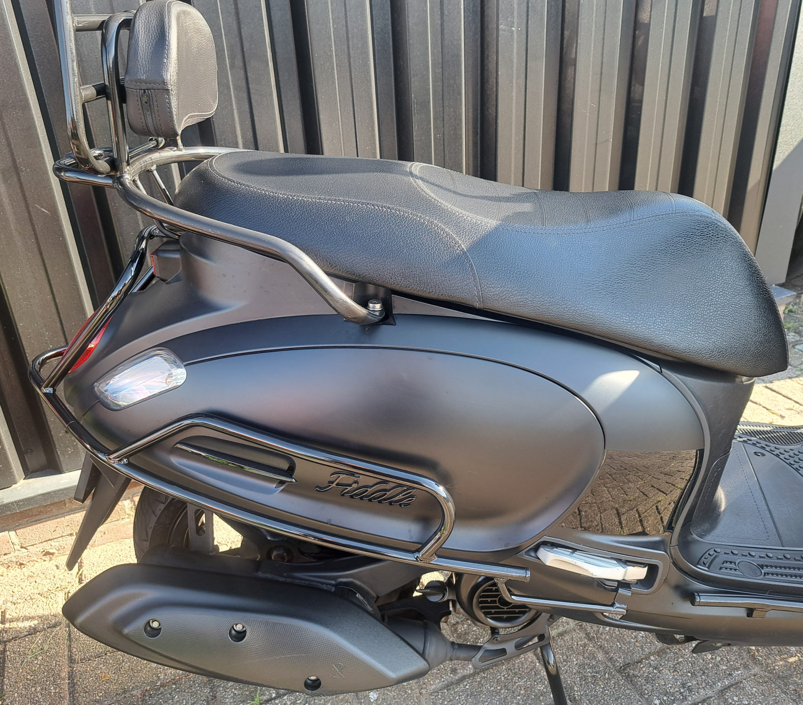 Sym Fiddle VI EFI bromscooter mat zwart - Afbeelding 8